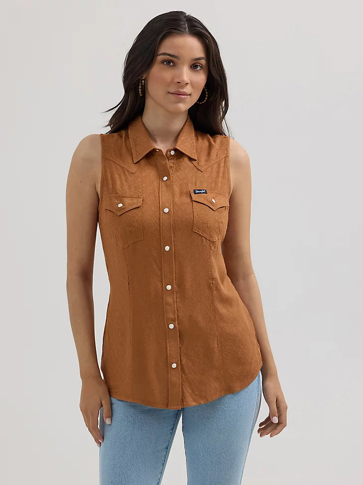 Women's Wrangler Retro Textured Slim Western Snap Tank - Brown