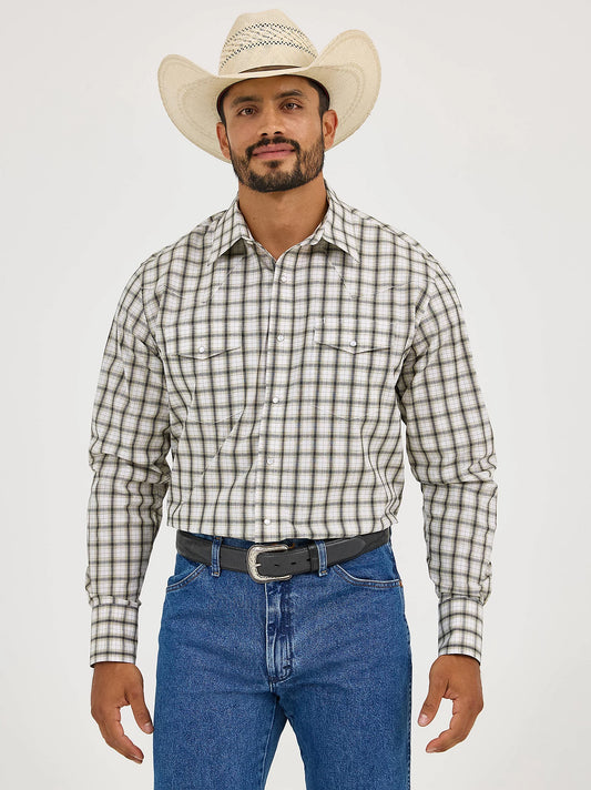 Men's Wrangler Wrinkle Resist Long Sleeve Western Snap Plaid Shirt