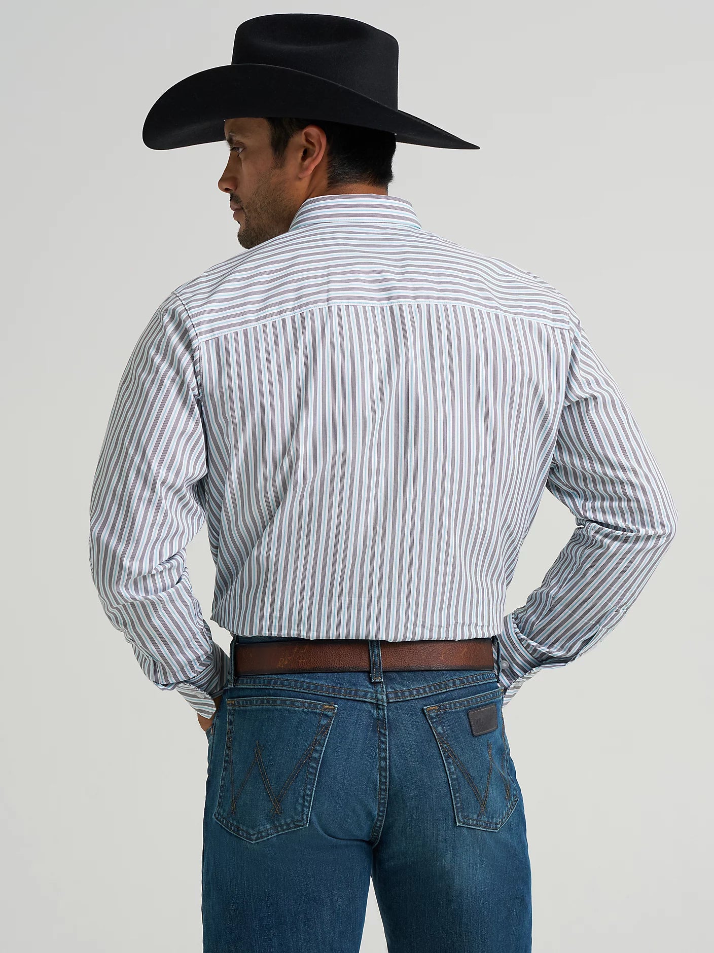 Men's Wrangler Cody Johnson One Pocket Button Down Shirt - Blue/Shadow