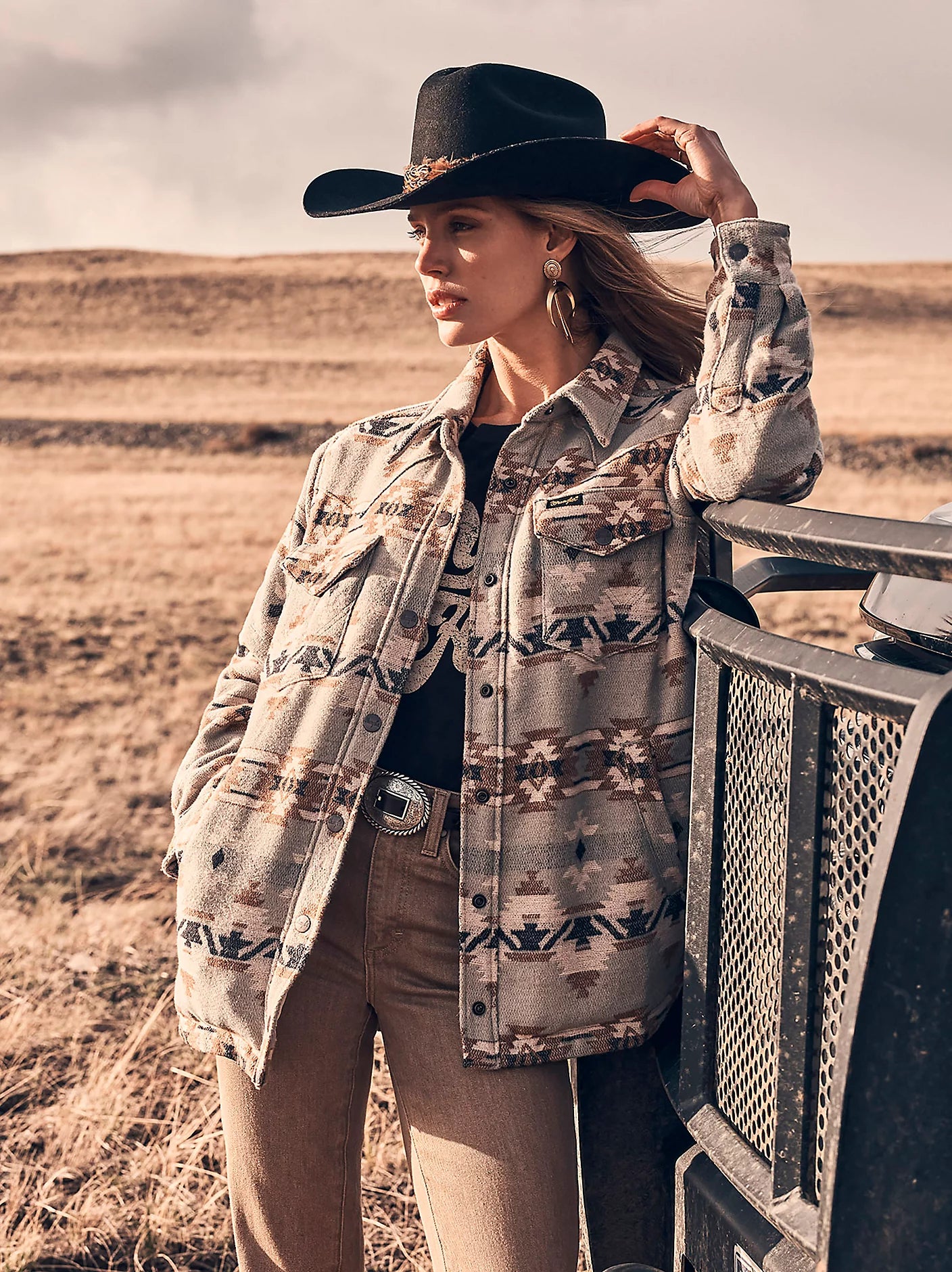 Women's Wrangler Quilt Lined Jacquard Shacket - Pale Green