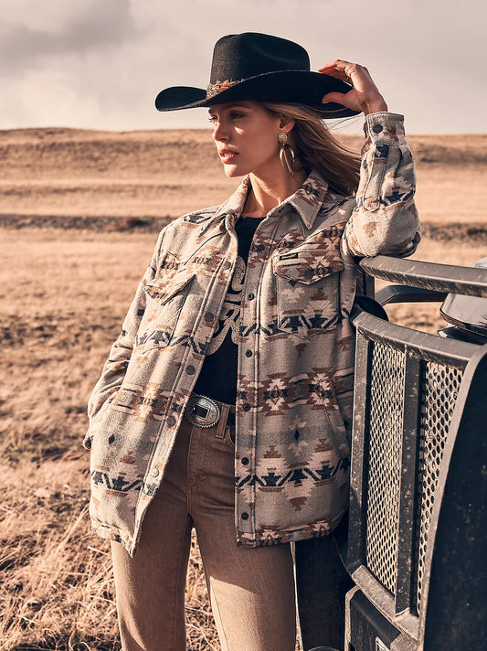 Women's Wrangler Quilt Lined Jacquard Shacket - Pale Green