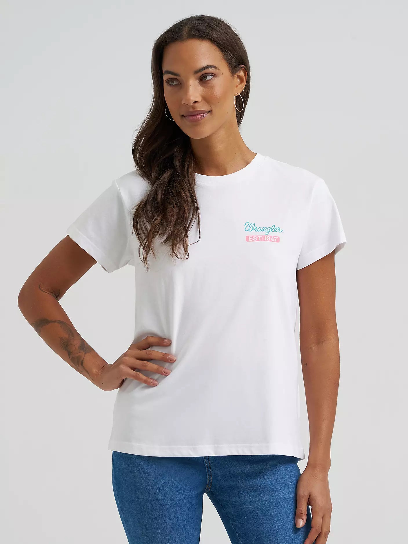 Women's Wrangler Local Ranch Retro Regular Fit Tee