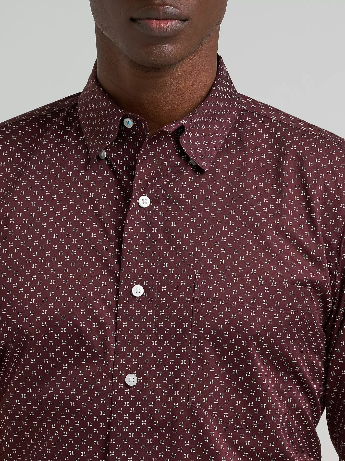 Men's Wrangler Cody Johnson Button Down Shirt - Wine