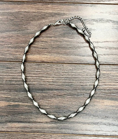 Elongated Western Bead Necklace