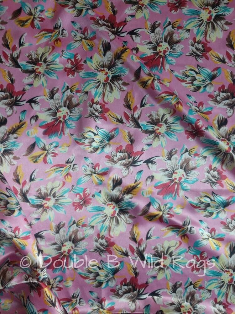 Wild Rag - Wild Daisy PINK Cowboy Western Neck Scarf Bandanna by Double B Wild Rags