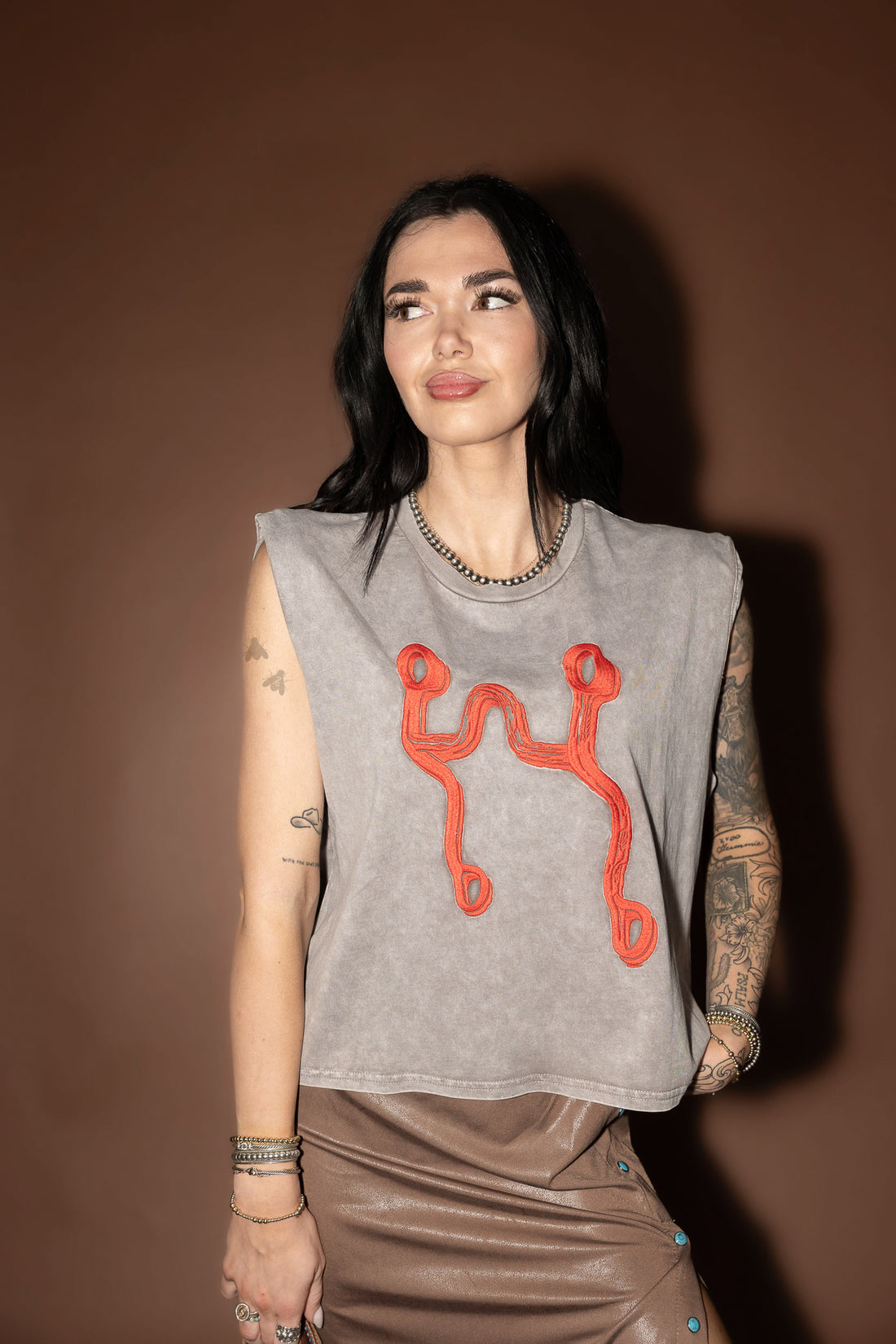Women's 2 Fly Co Rojo Ranch Muscle Tee
