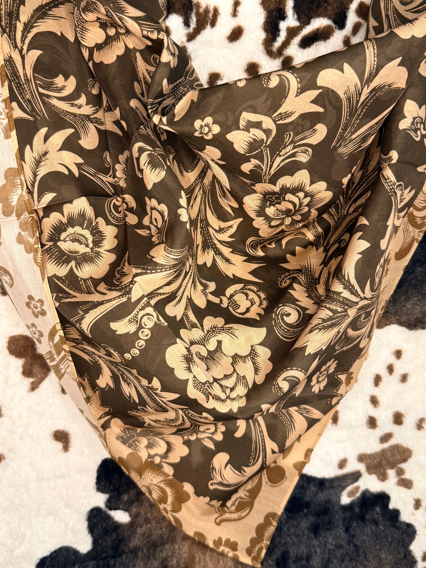 XOXO Art & Co Shorty Scarves