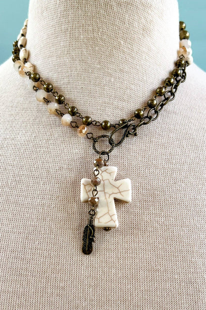 Valerie Necklace in White
