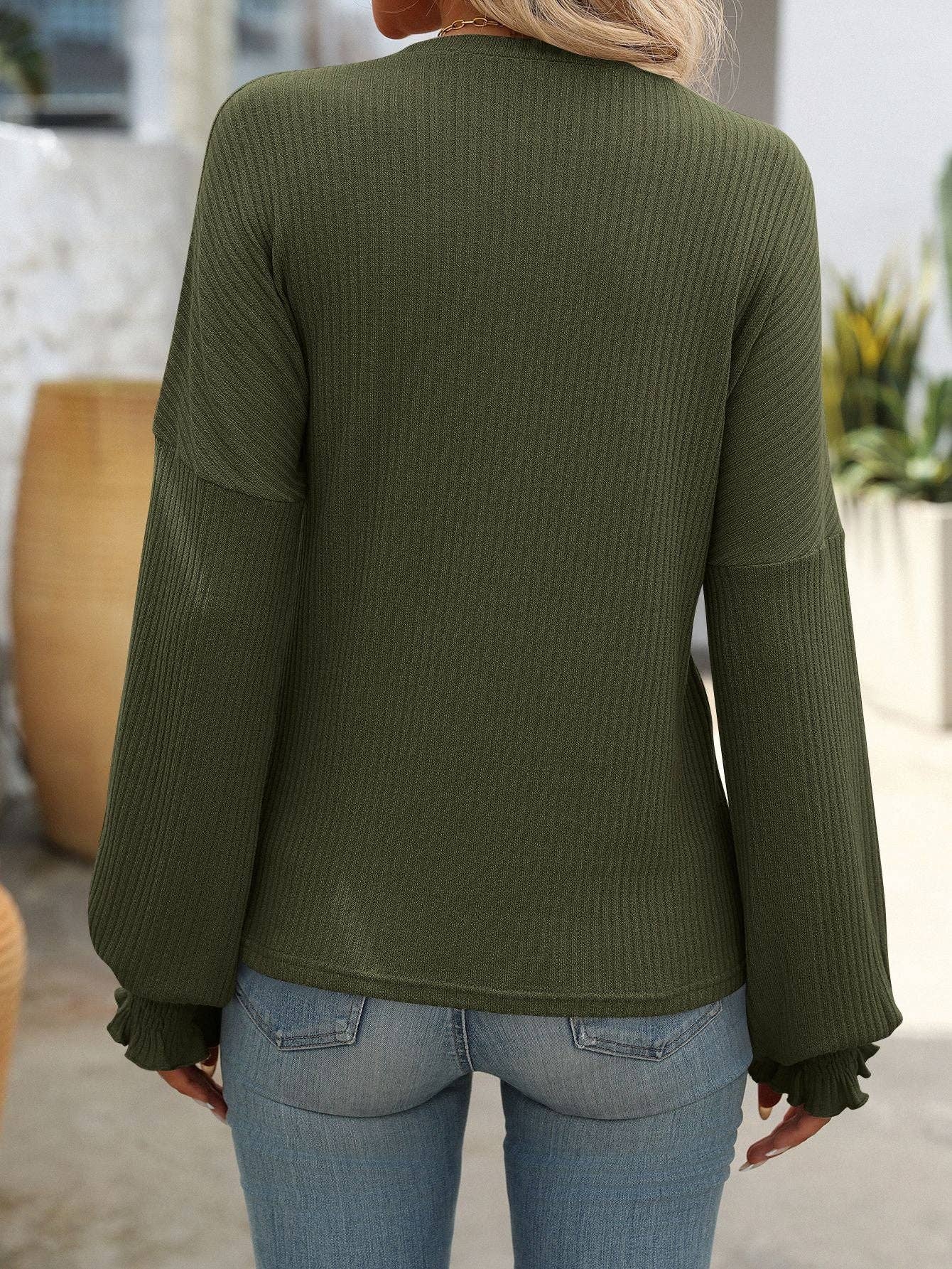 Women’s Ribbed Knit Crewneck - Army Green