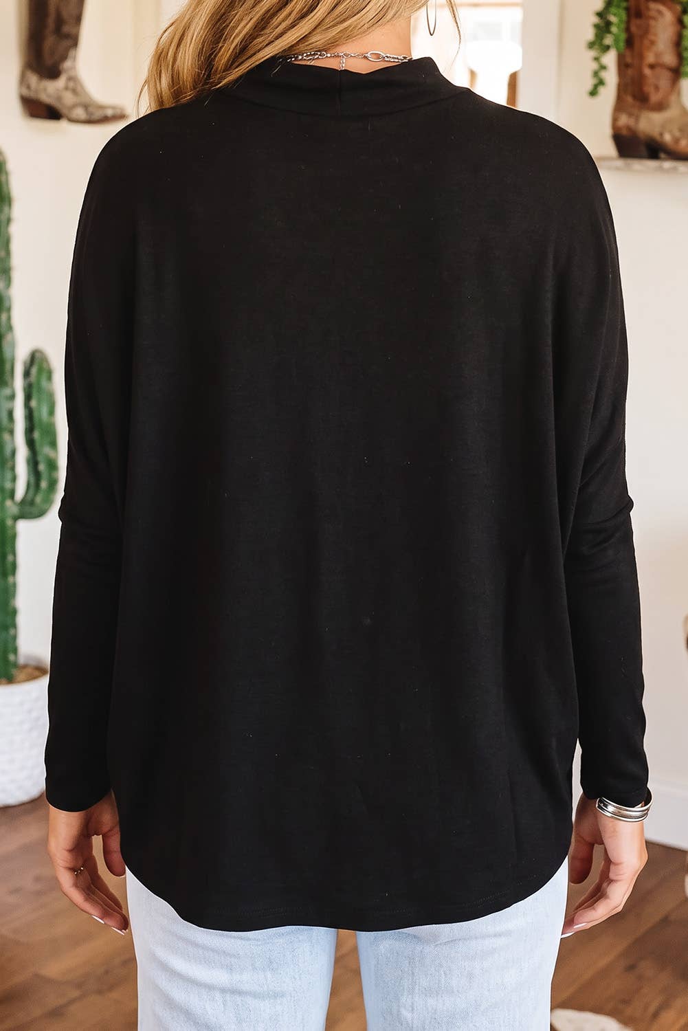 Women's Mock Neck Pullover - Black