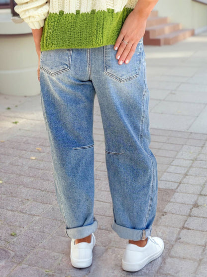 Women's Barrel Pleated Jeans
